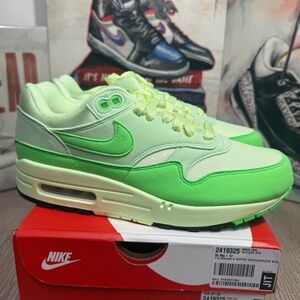 Nike Air Max 1 '87 High Saturation Vapor Green HJ7329-376 Womens 7.5 Shoes New